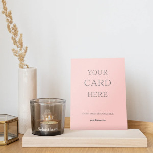 Korthållare i trä med personlig graverad ljushållare - Julklappstips 2025